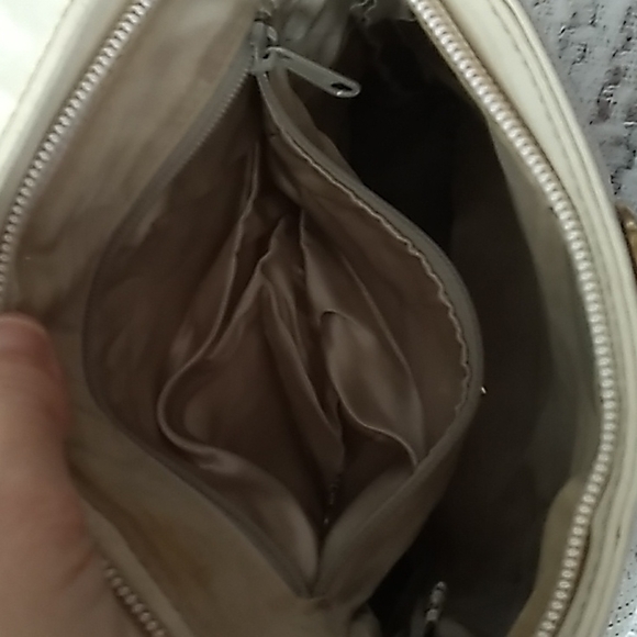 Whiting & Davis vintage metal mesh off-white crossbody purse bag - Picture 5 of 15